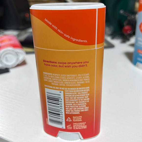 NEW-Lume Deodorant for Pits & Private Parts 2.6oz SMOOTH SOLID clean tangerine - Picture 2 of 4